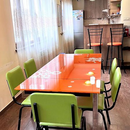 Vernisaj Apt At Republic Square & Ruben Tours 耶烈万 外观 照片