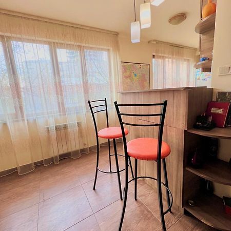 Vernisaj Apt At Republic Square & Ruben Tours 耶烈万 外观 照片